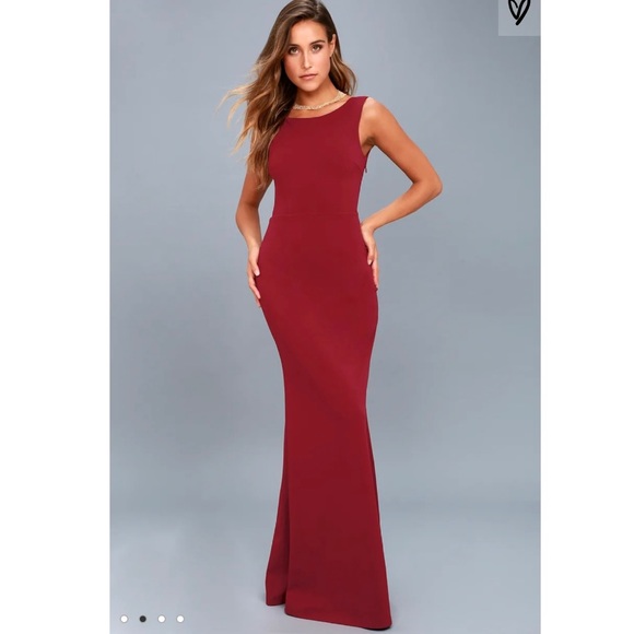 ✨ Lulu’s Maxi Dress ✨ - Picture 2 of 7